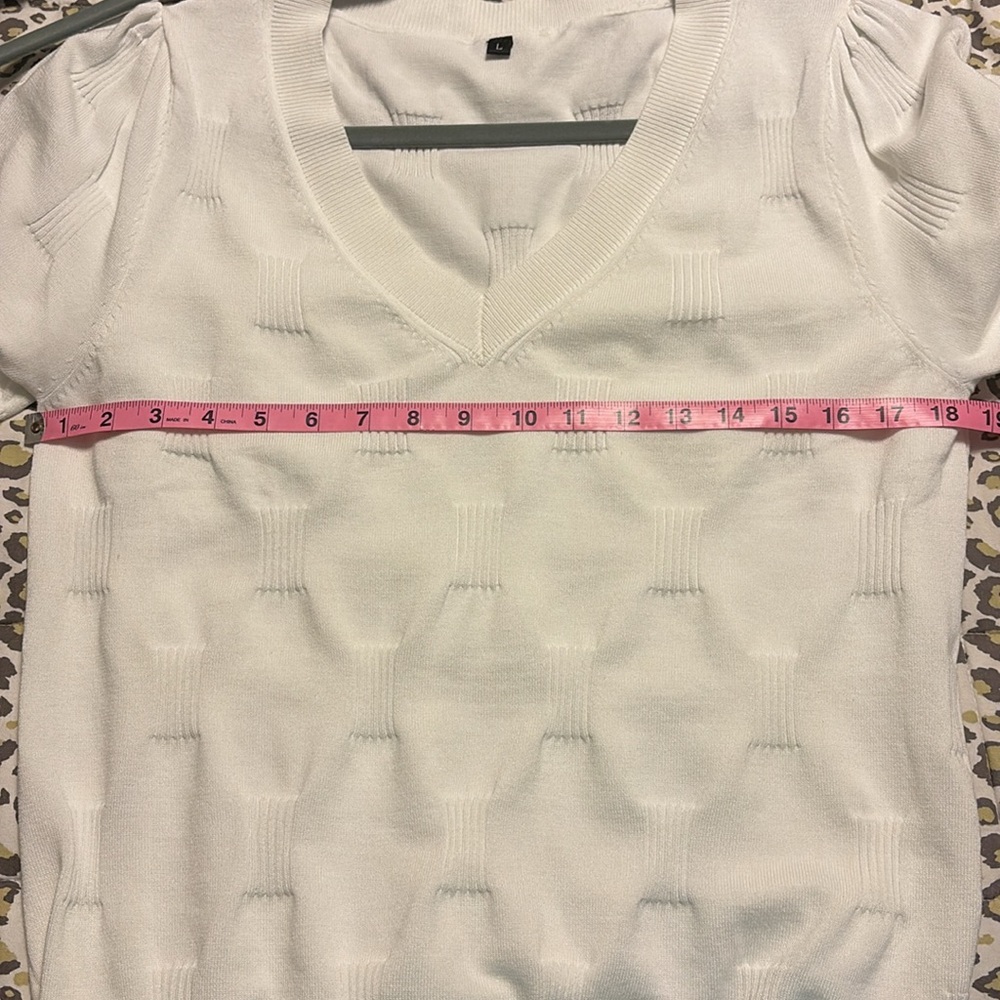 White Short Sleeve Knit Top - Picture 6 of 6